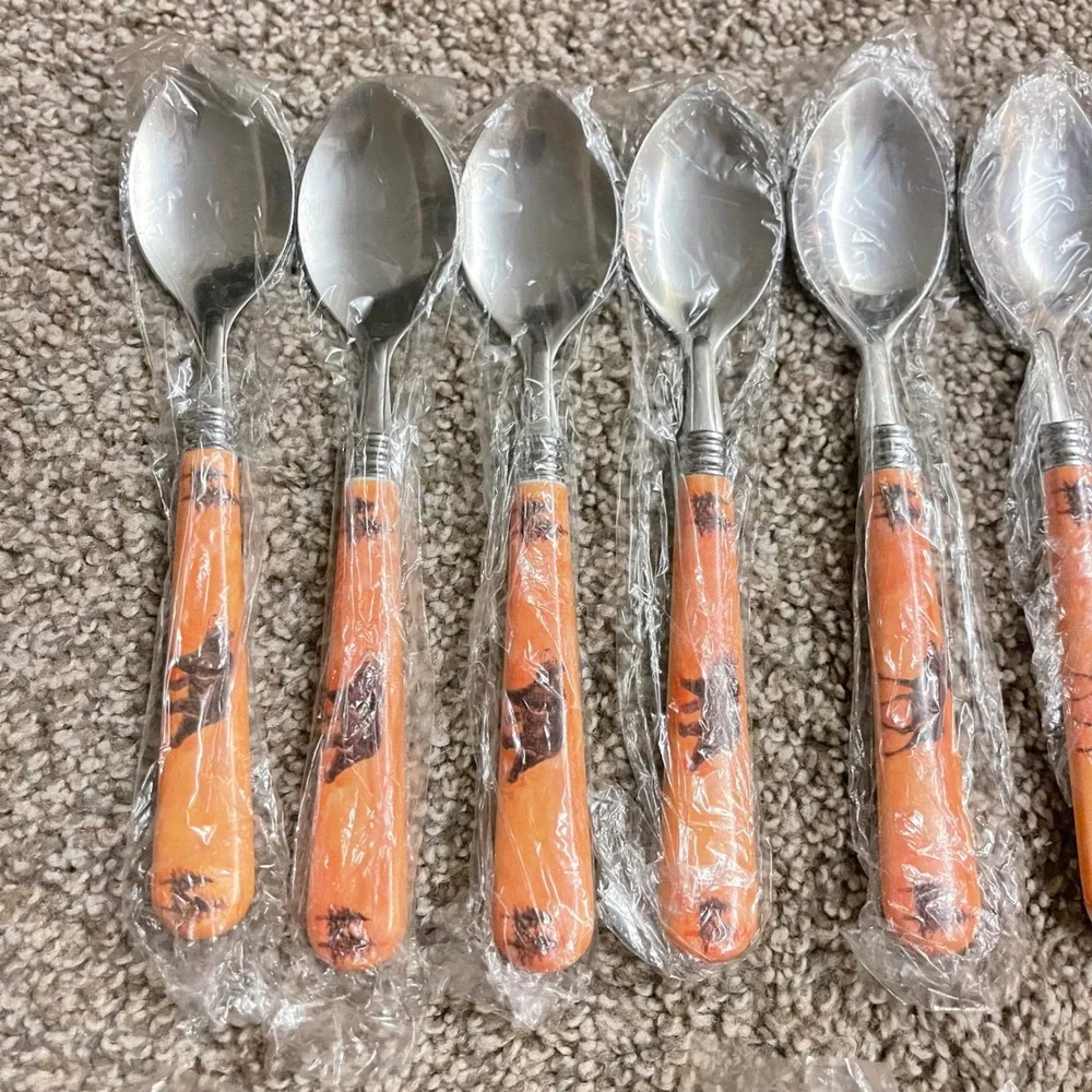 32 Tienshan BEAR MOOSE COUNTRY Stainless Silverware Flatware Folk 8 pc setting